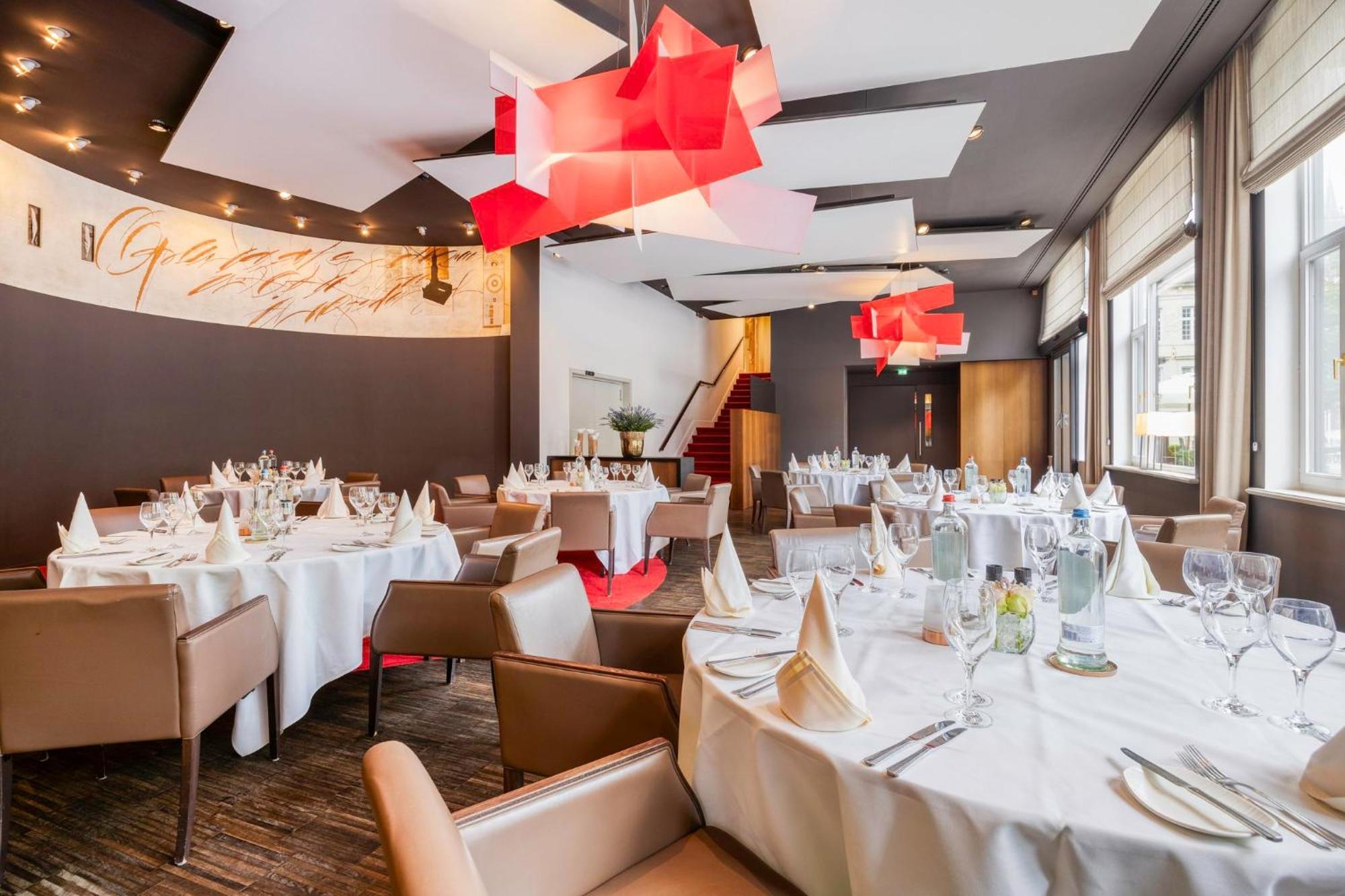 Crowne Plaza Hotel Brugge By Ihg Exterior foto